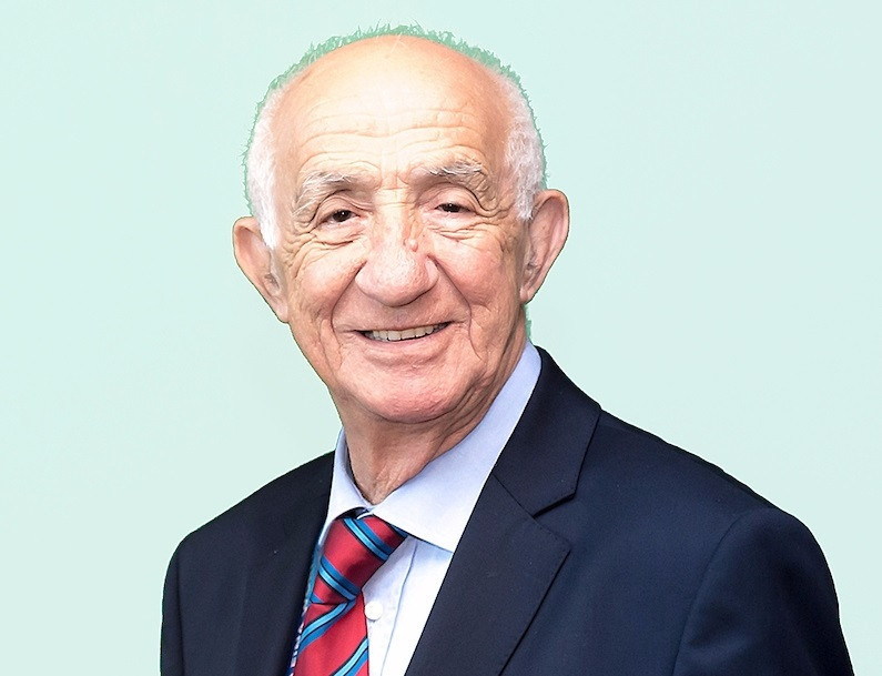 Mustapha Larfaoui led World Aquatics between 1988 and 2009 before being appointed Honorary Life President ©World Aquatics