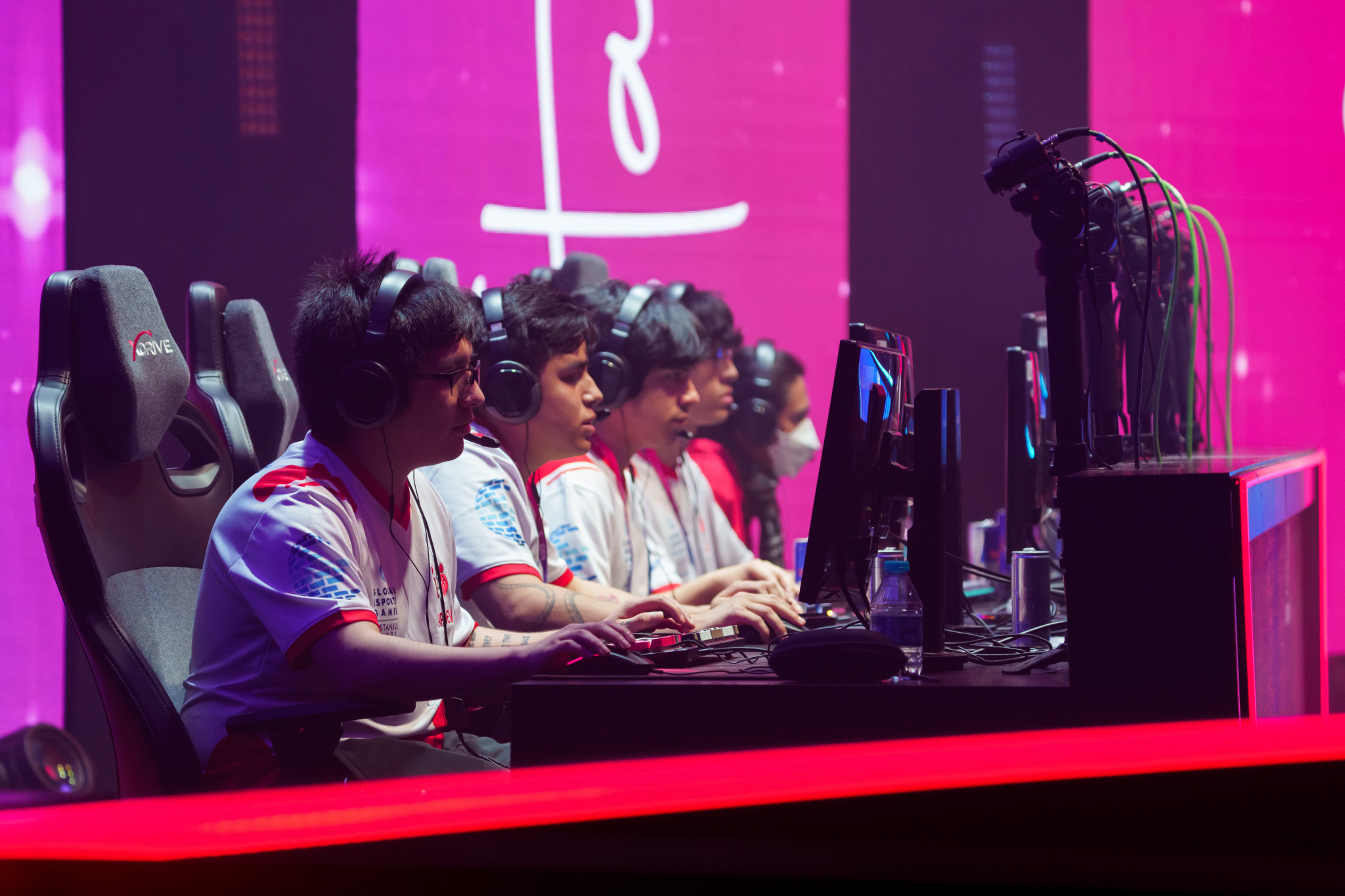 The first gold medal match of the day pitted Peru and Turkey against each other in the DOTA 2 open team tournament ©Ben Queenborough/GEF