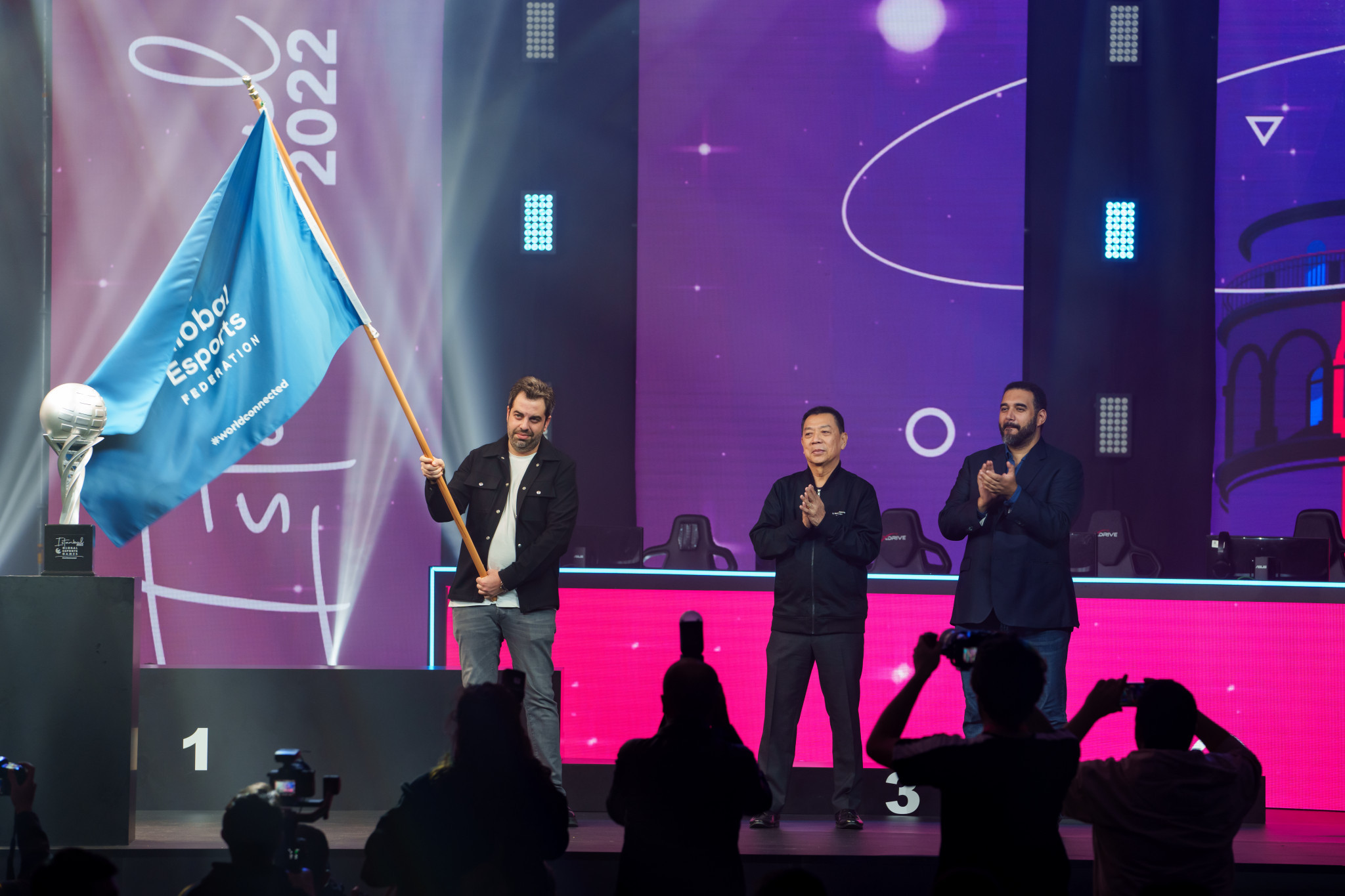The Global Esports Federation flag was handed over from Istanbul to Riyadh as the Saudi Arabian capital prepares to host the 2023 Games ©Ben Queenborough/GEF