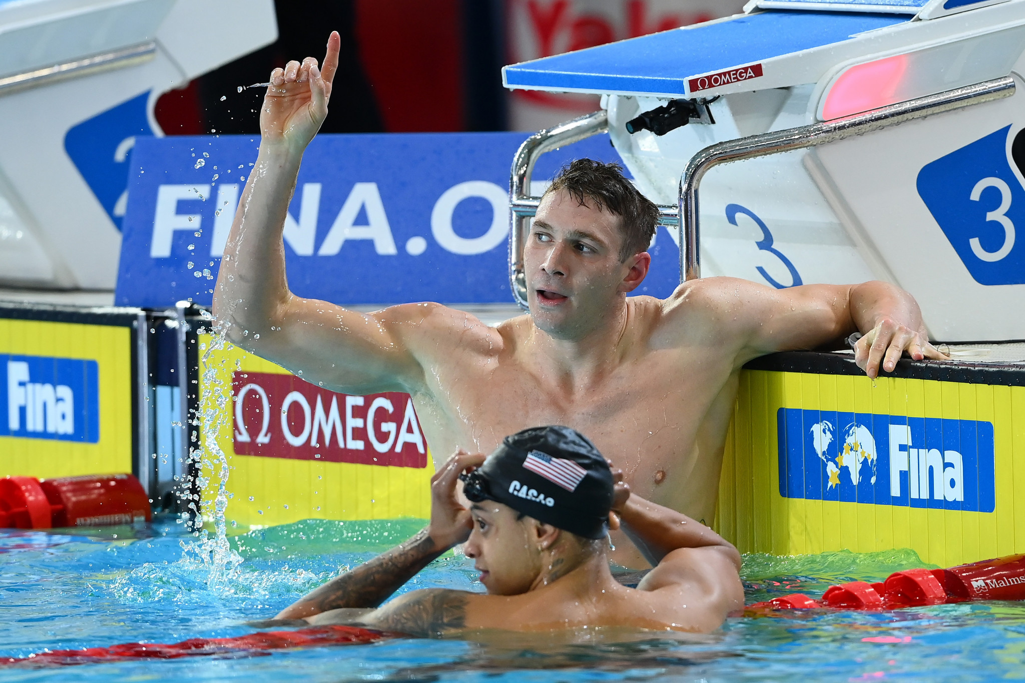 Ryan Murphy celebrates winning the men's 200m breaststroke title as he finished with five golds in Melbourne ©Getty Images