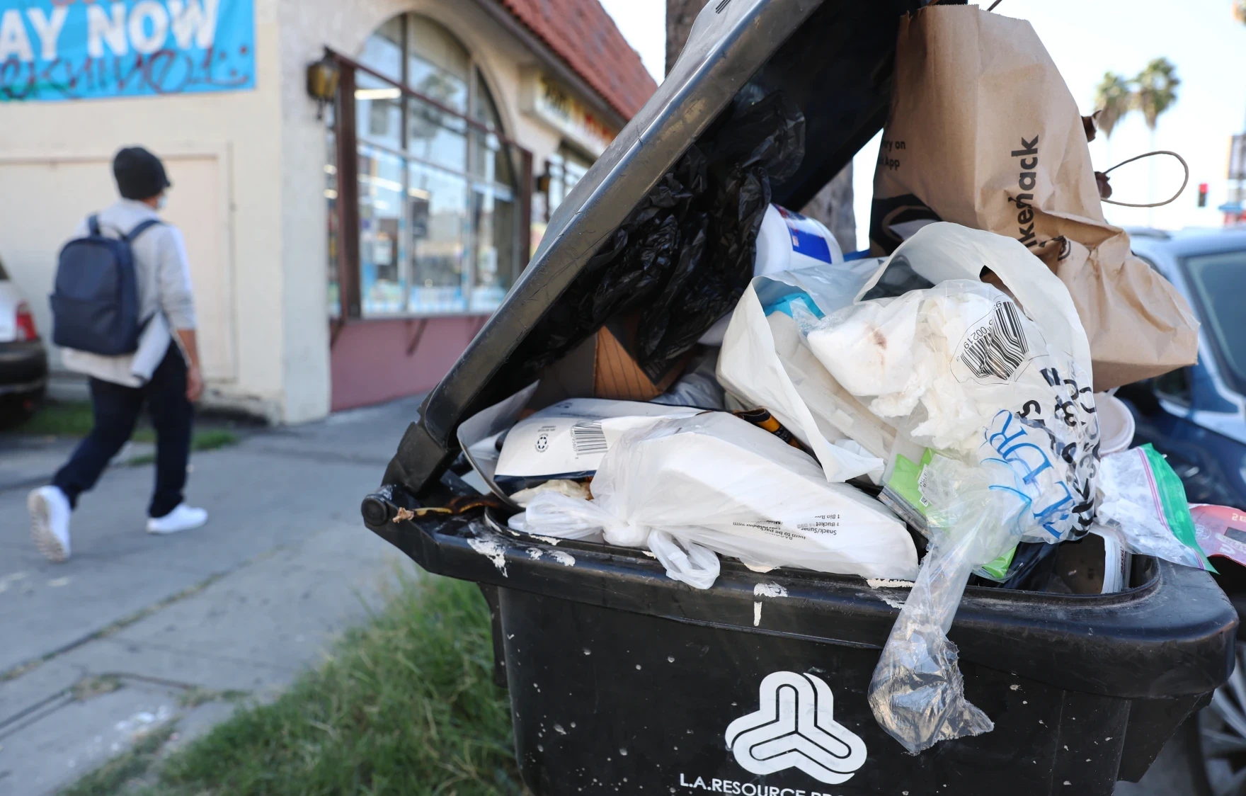 Styrofoam and single-use plastics are now banned in Los Angeles after new laws were passed by Eric Garcetti before he stepped down as Mayor ©Getty Images