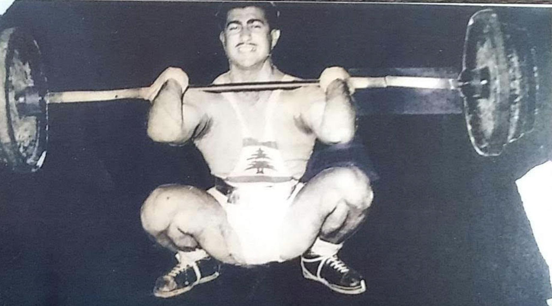 Tchobanian in Lebanon in 1958 on his way to making a career-high total of 345 kilograms ©ITG