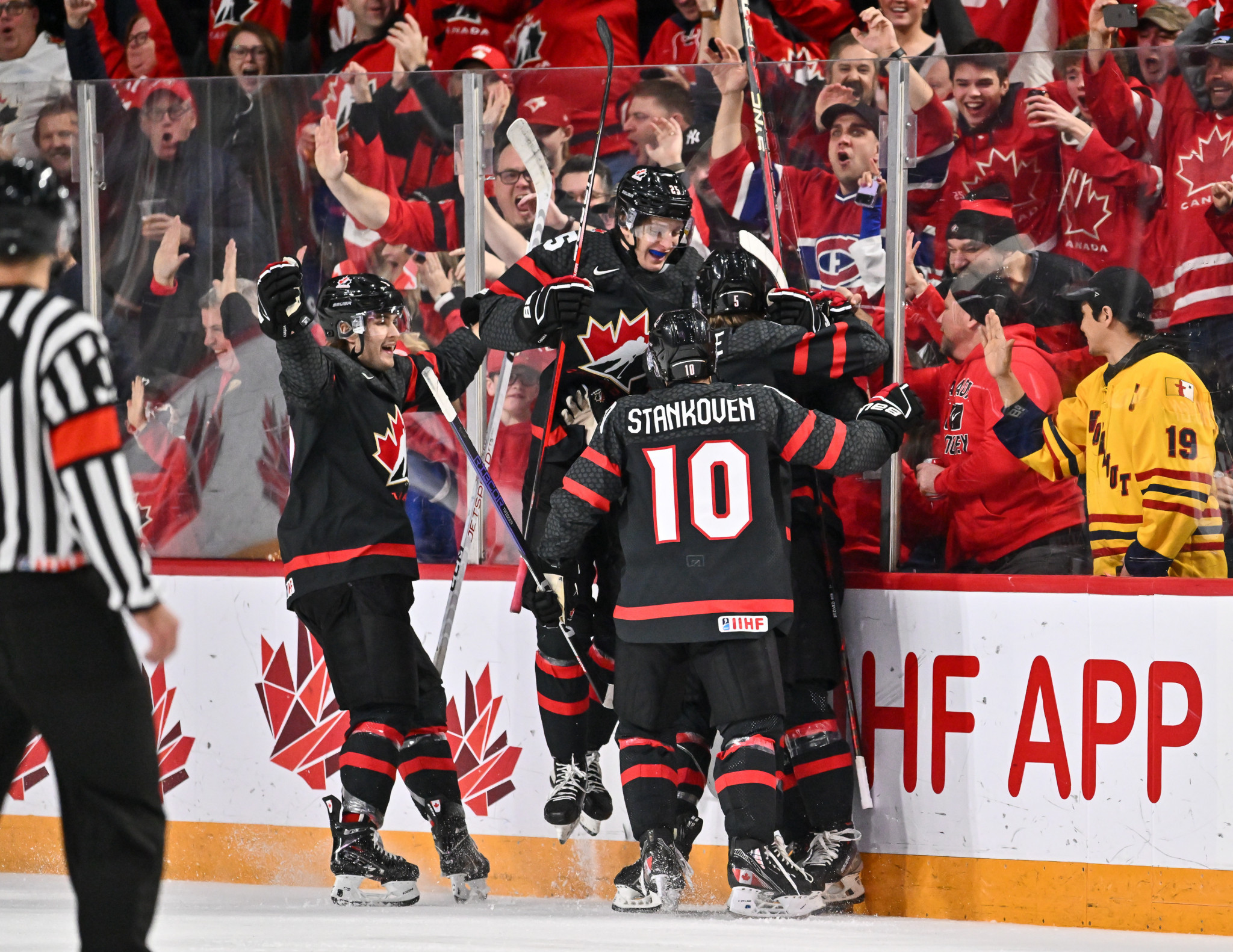 Canada have reached the semi-final of the IIHF World Junior Championship after a 4-3 overtime victory against Slovakia in the quarter-finals in Halifax ©Getty Images