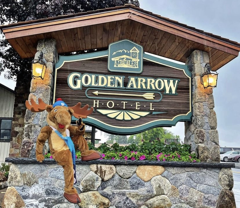 Figure skaters, short track speed skaters and ice hockey players are set to be housed at the Golden Arrow Lakeside Resort ©Lake Placid 2023