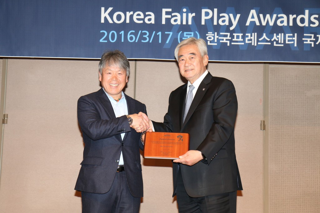Famed Korean mountaineer named goodwill ambassador of WTF Taekwondo Humanitarian Foundation