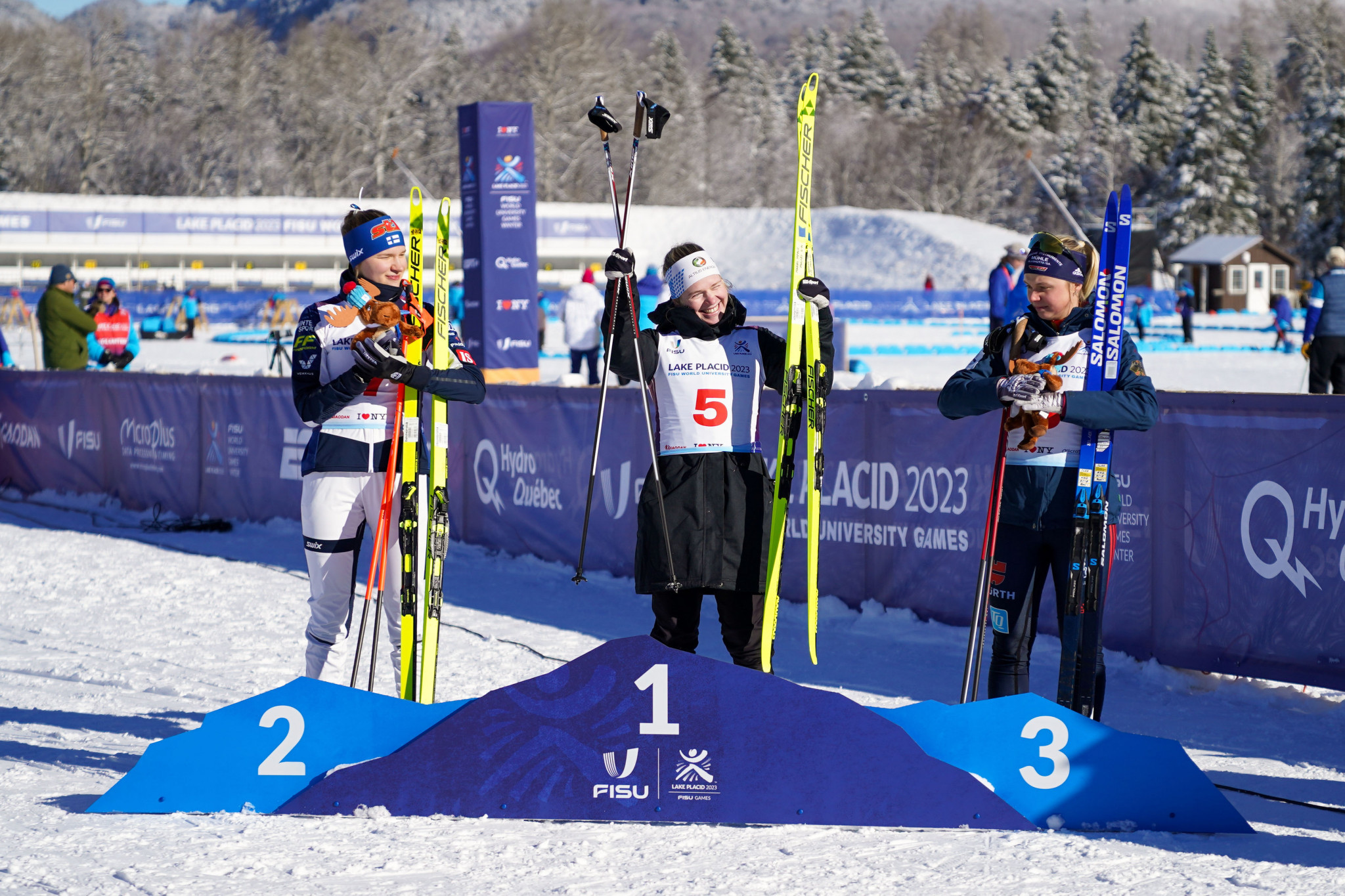 Pulles and Olkkonen were then joined on the women's podium by Germany's Anna-Maria Dietze in third, right ©FISU