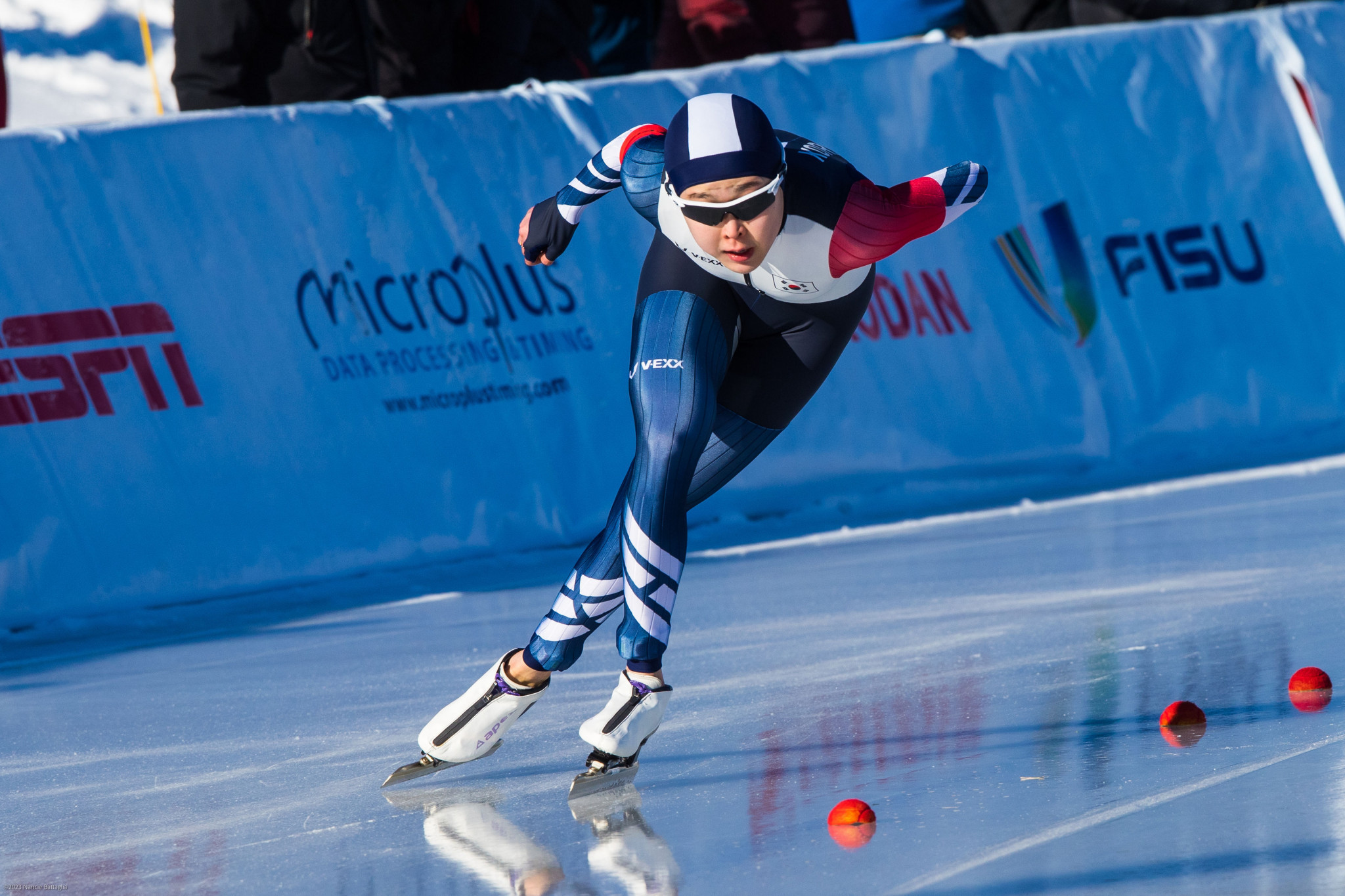Kim Min-sun of South Korea won the women's 1000m final in a track record time in Lake Placid ©FISU