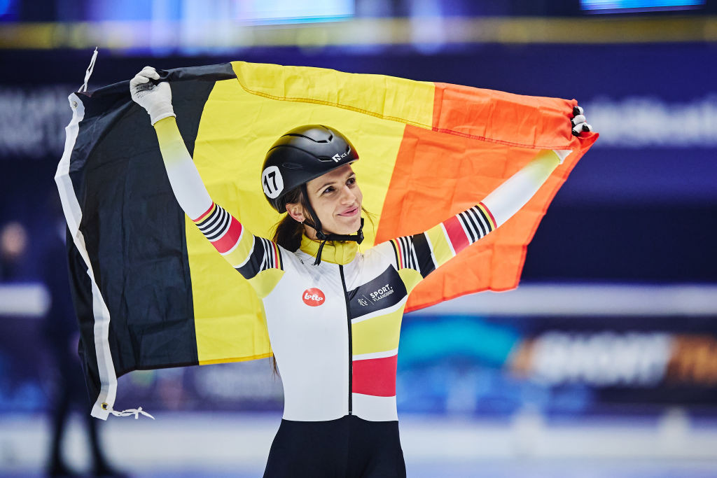 Belgium's Hanne Desmet denied Suzanne Schulting a title sweep at the European Short Track Speed Skating Championships in Gdańsk , taking her country's first gold ©ISU