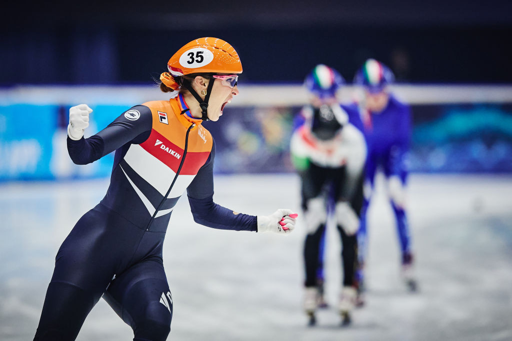 Suzanne Schulting of The Netherlands was denied a clean sweep of titles at the European Short Track Speed Skating Championships as she was beaten in the 1,000m by Belgium's Hanne Desmet ©ISU