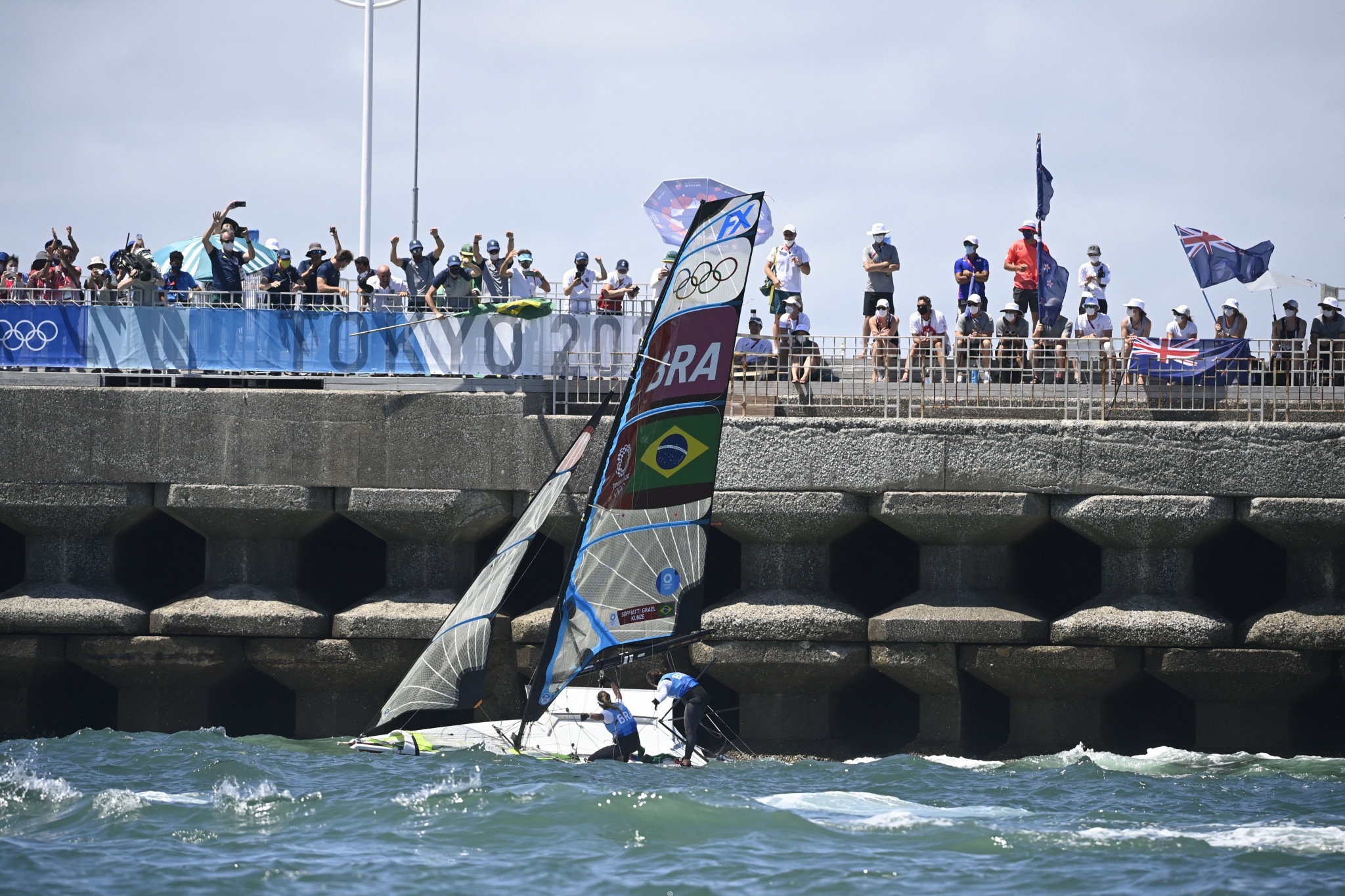 Brazil's double Olympic champions Martine Grael and Kahena Kunze won the 49erFX at last year's European Championships in Aarhus ©Getty Images