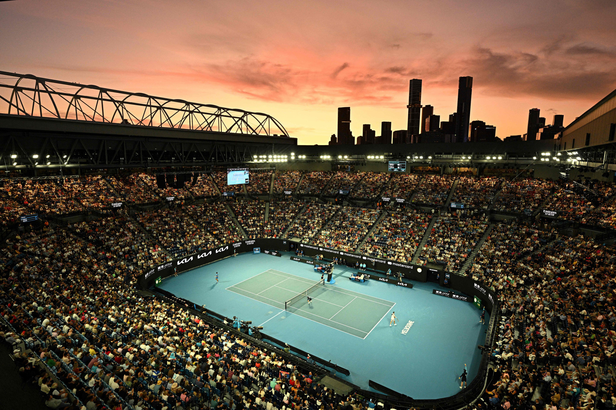 A record 94,854 people attended yesterday's day and night sessions at the Australian Open ©Getty Images