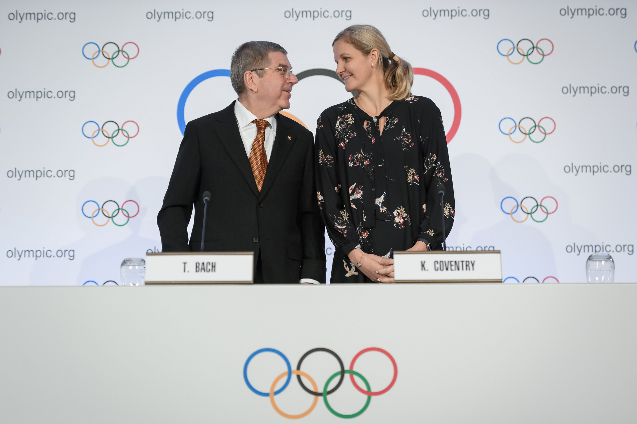 Kirsty Coventry, right, is widely believed to be the choice of Thomas Bach, left, to succeed him as IOC President, if he steps down in 2025 ©Getty Images