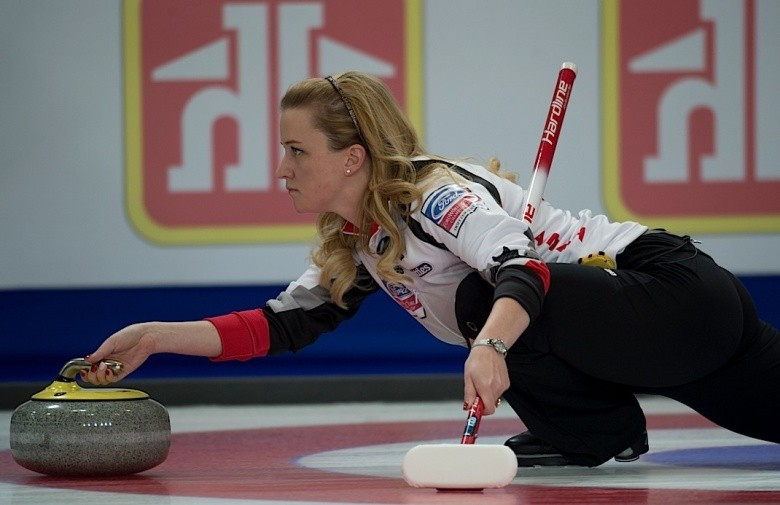 Switzerland, Scotland and Canada in three-way battle at top of World Women's Curling Championships