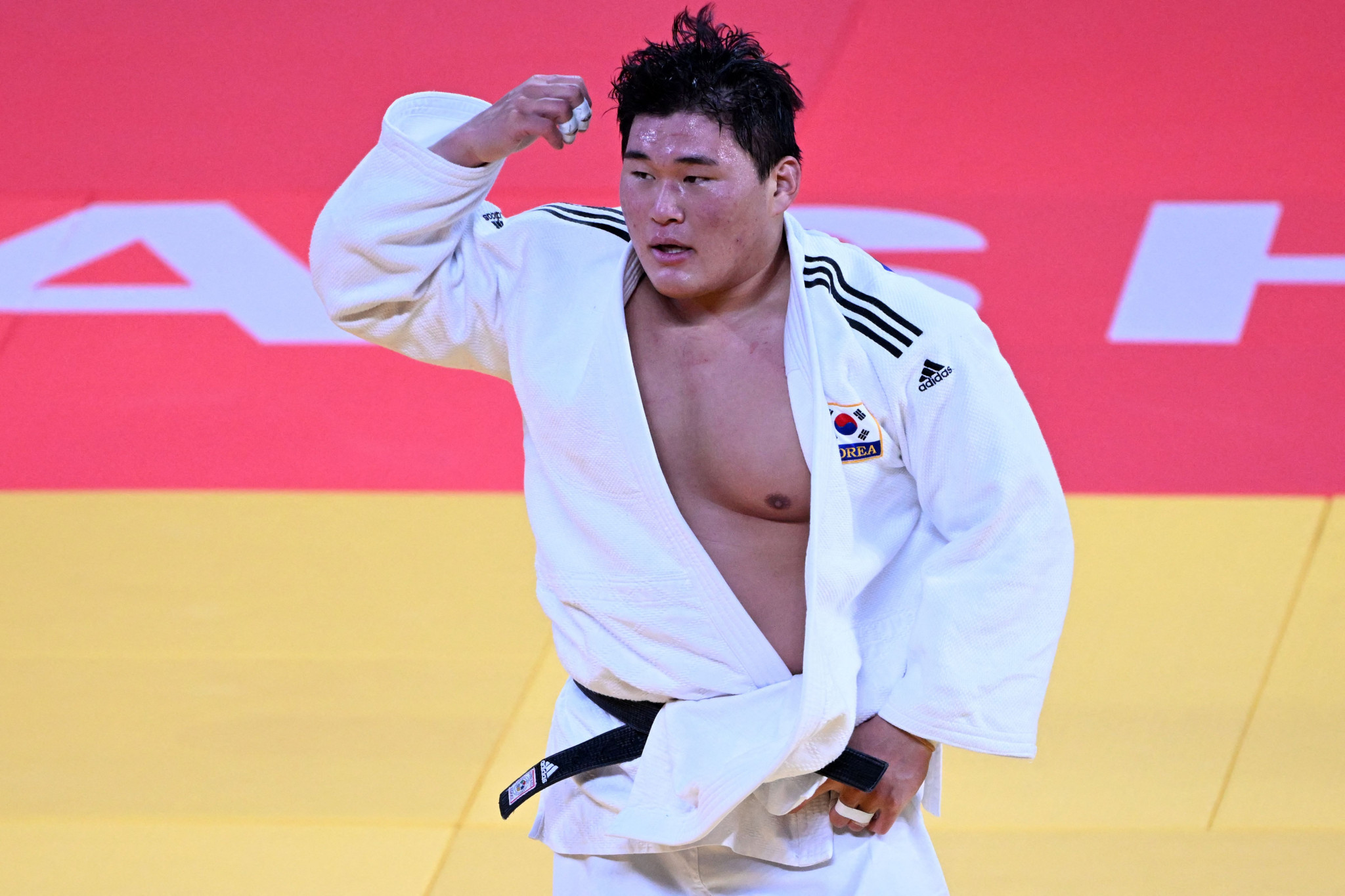 Kim Min-jong won the men's over-100kg gold for South Korea ©Getty Images