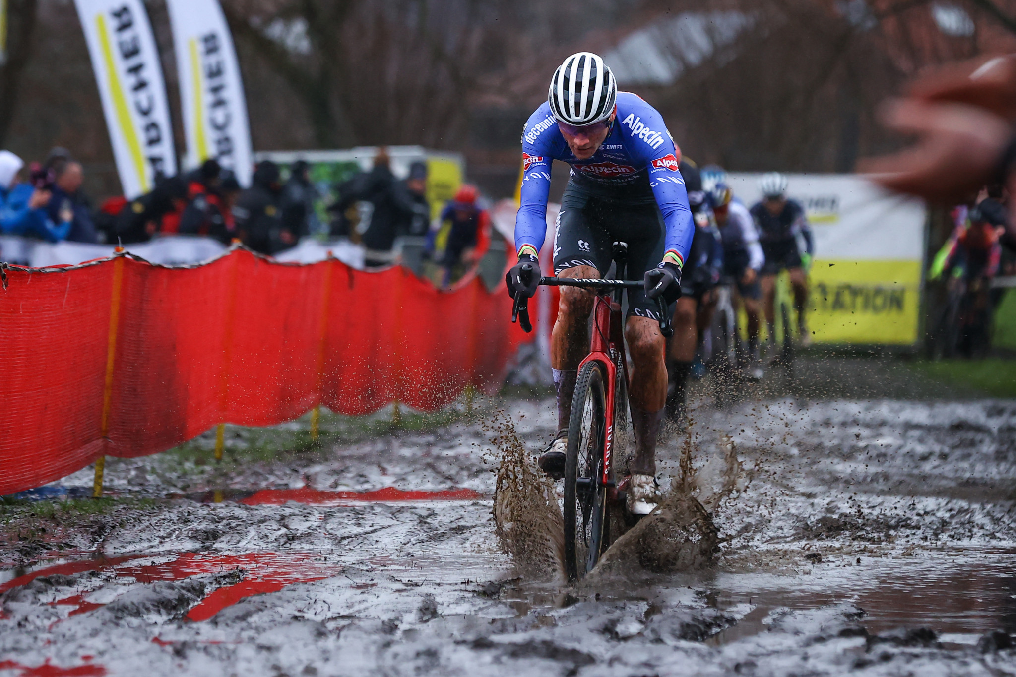 Dutch hoping to dominate UCI Cyclo-cross World Championships at home 