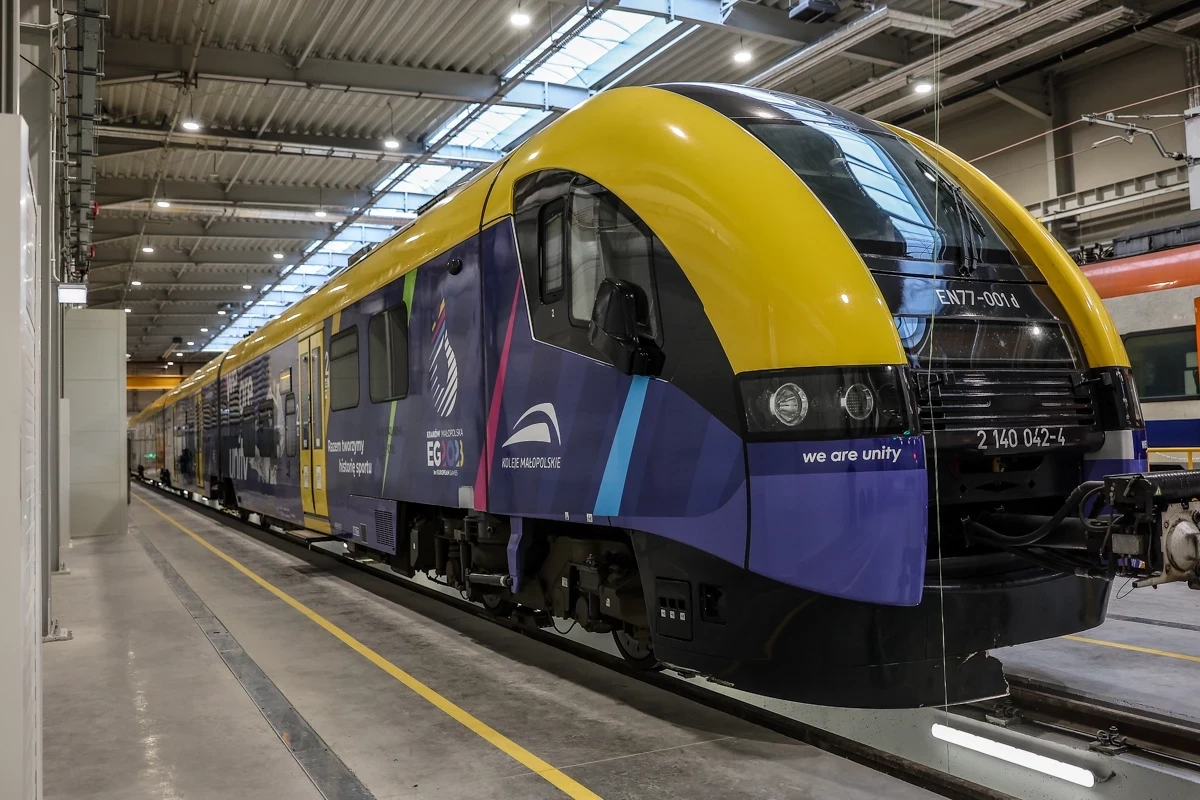 Koleje Małopolskie, regional rail operators in Lesser Poland Voivodeship, has unveiled three trains promoting Kraków-Małopolska 2023 European Games ©Kraków-Małopolska 2023 