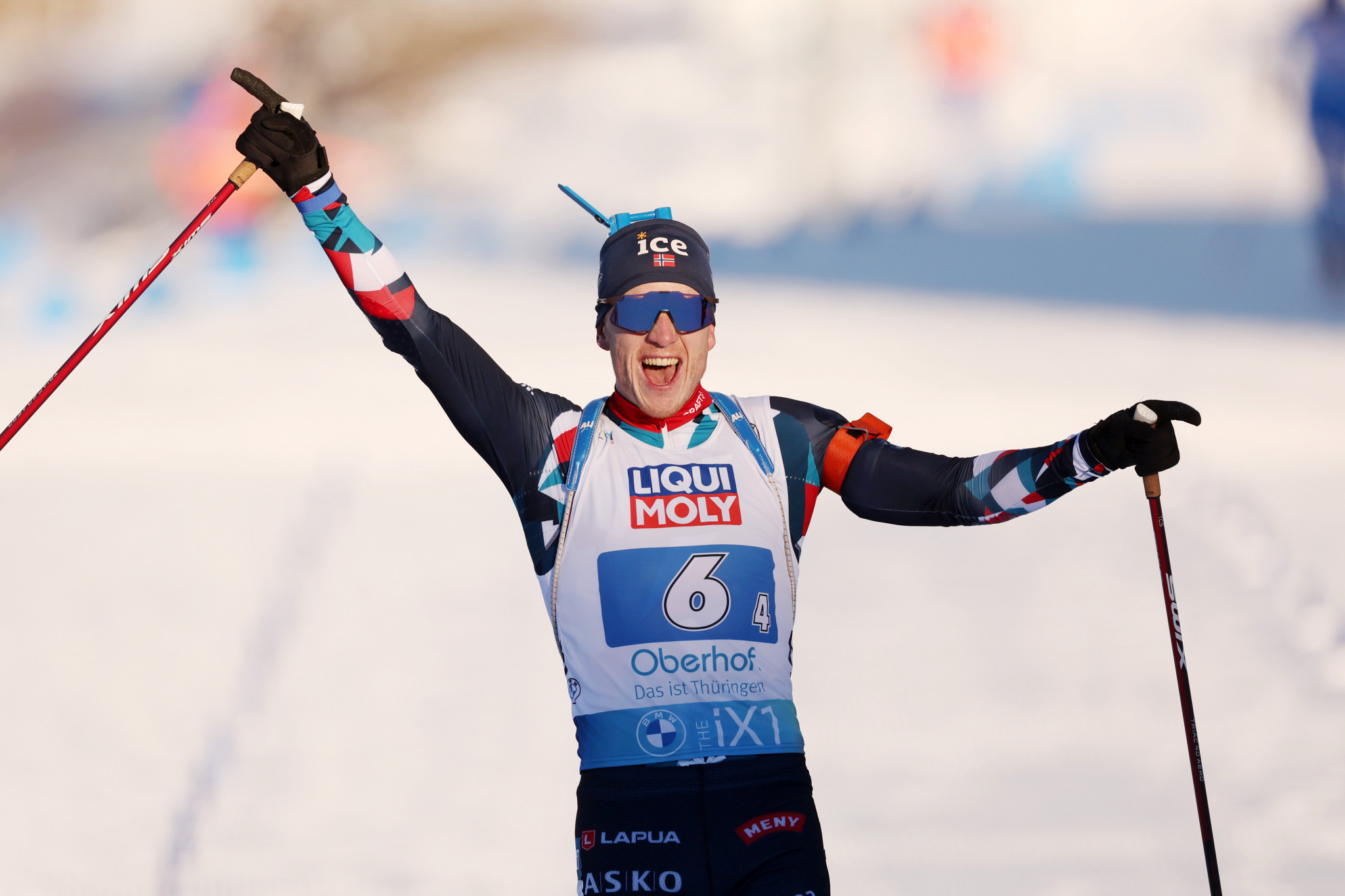 Johannes Thingnes Bø displayed great speed on the last loop to ensure Norway won the first gold at the IBU World Championships ©Getty Images