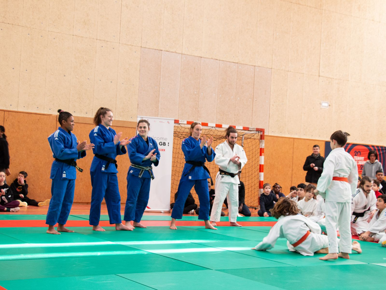 British judo squad visit Paris 2024 training camp to take part in schools session