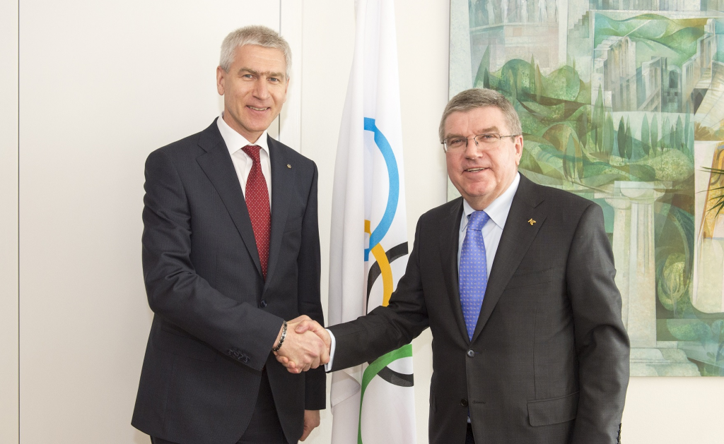 IOC President Thomas Bach right and FISU President Oleg Matytsin left discussed the potential for even closer cooperation between the two organisations ©FISU