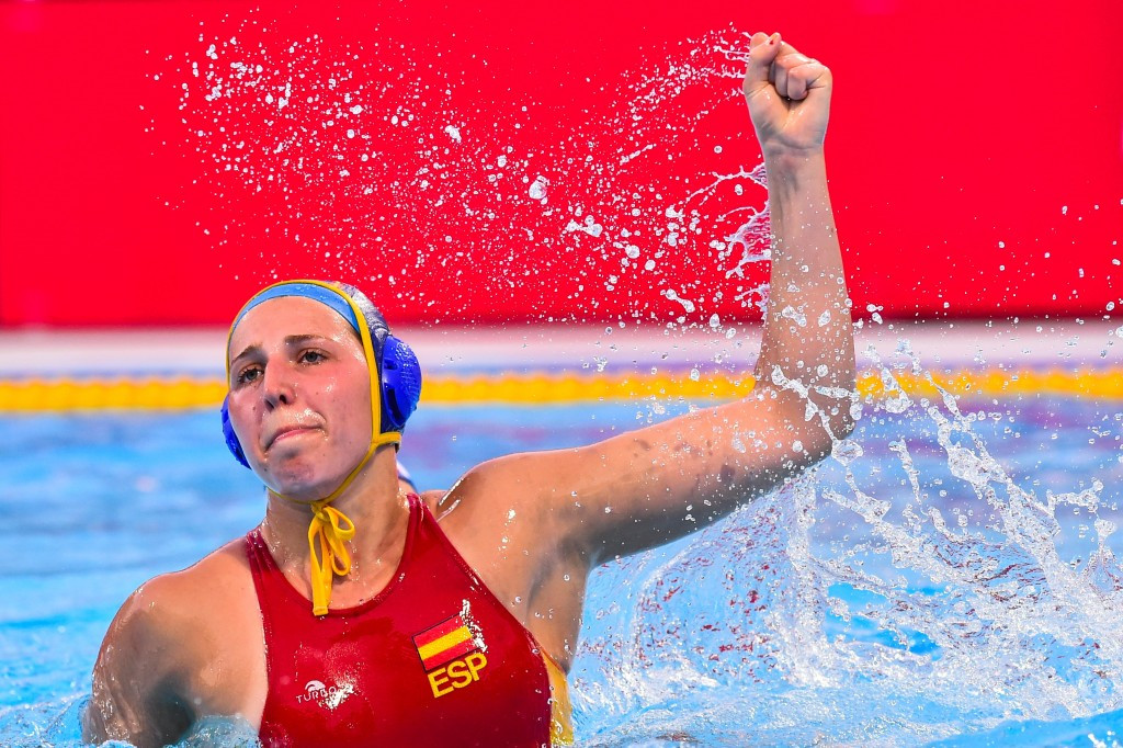 Spain fought back to beat Canada 10-6 to clinch third spot in Group A