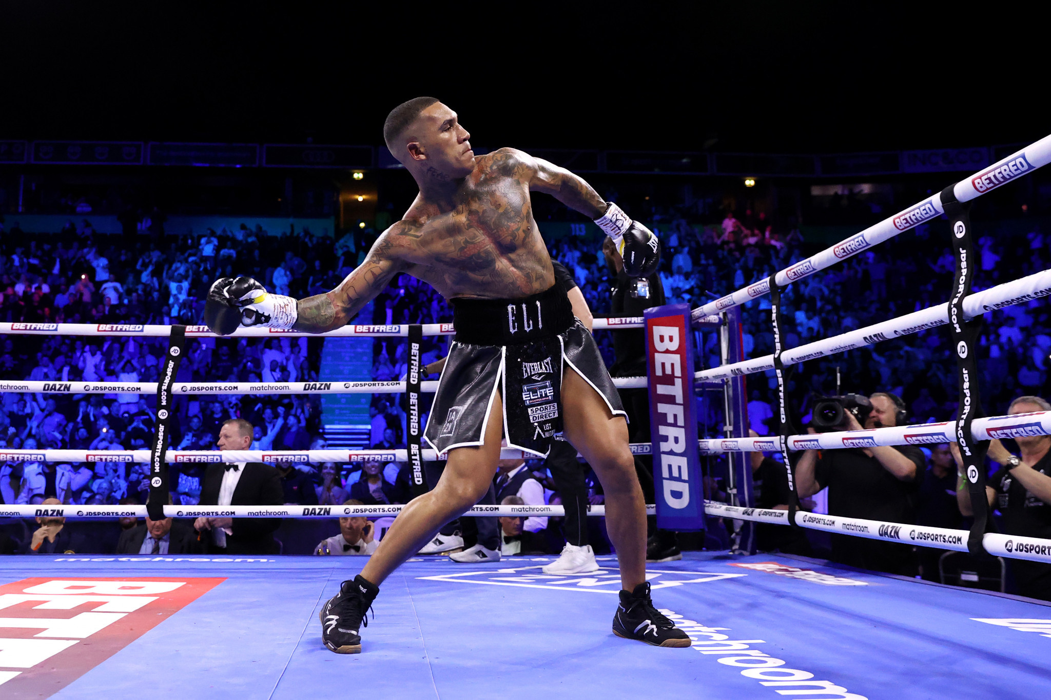 British boxer Conor Benn has returned to the WBC world rankings, but remains unable to fight in Britain ©Getty Images