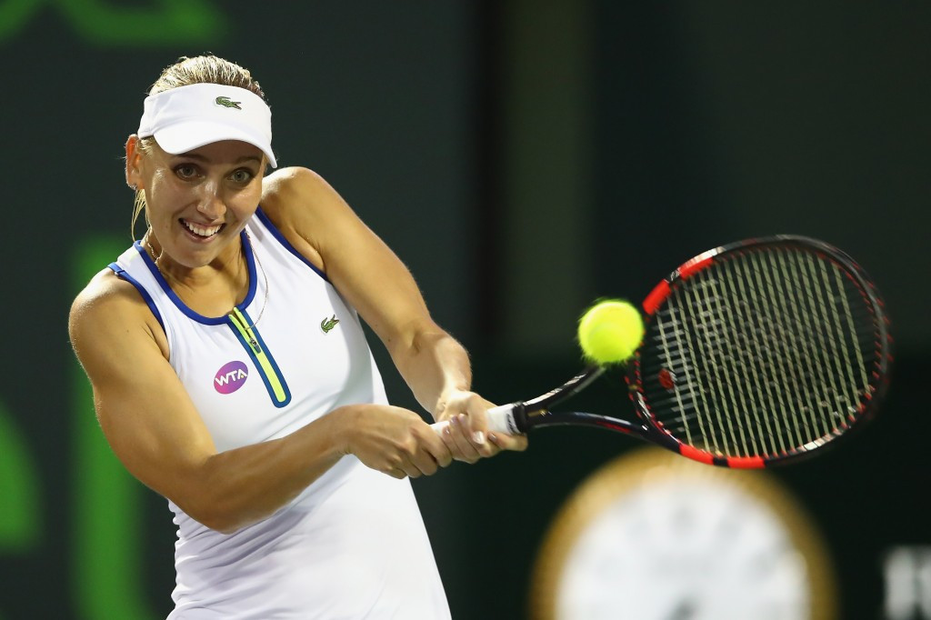 Russian qualifier Elena Vesnina caused an upset against former women's world number one Venus Williams