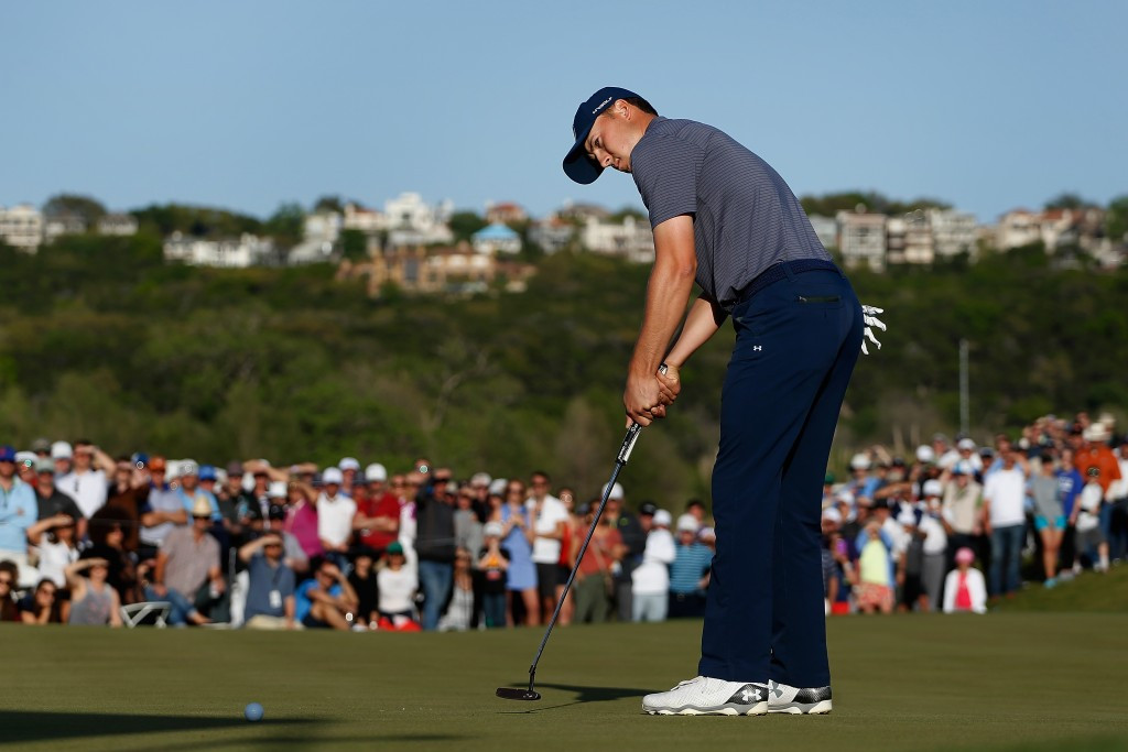 World number one Jordan Spieth booked his place in the next round by beating compatriot Justin Thomas
