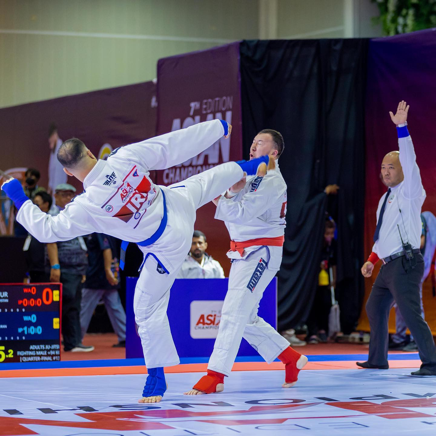 Competition is due to continue tomorrow with seven gold medals set to be won ©JJAU