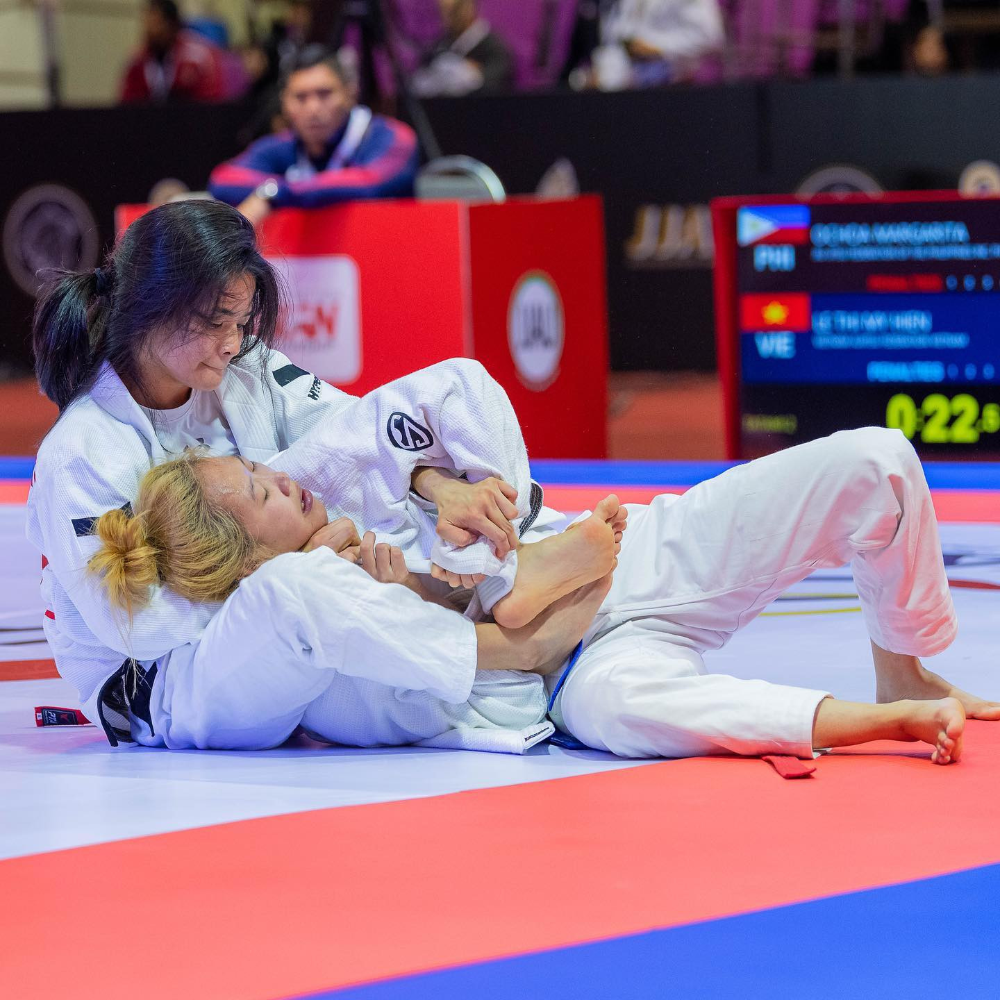 Margarita Ochoa produced a series of dominant displays to win the first of three Filipino golds, this time in the women's under-48-kilograms category ©JJAU