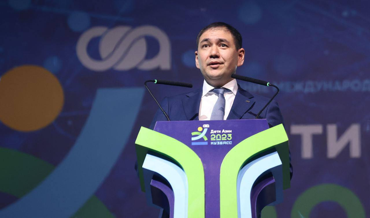 Maksimov hails "cultural project" at Winter Children of Asia International Sports Games