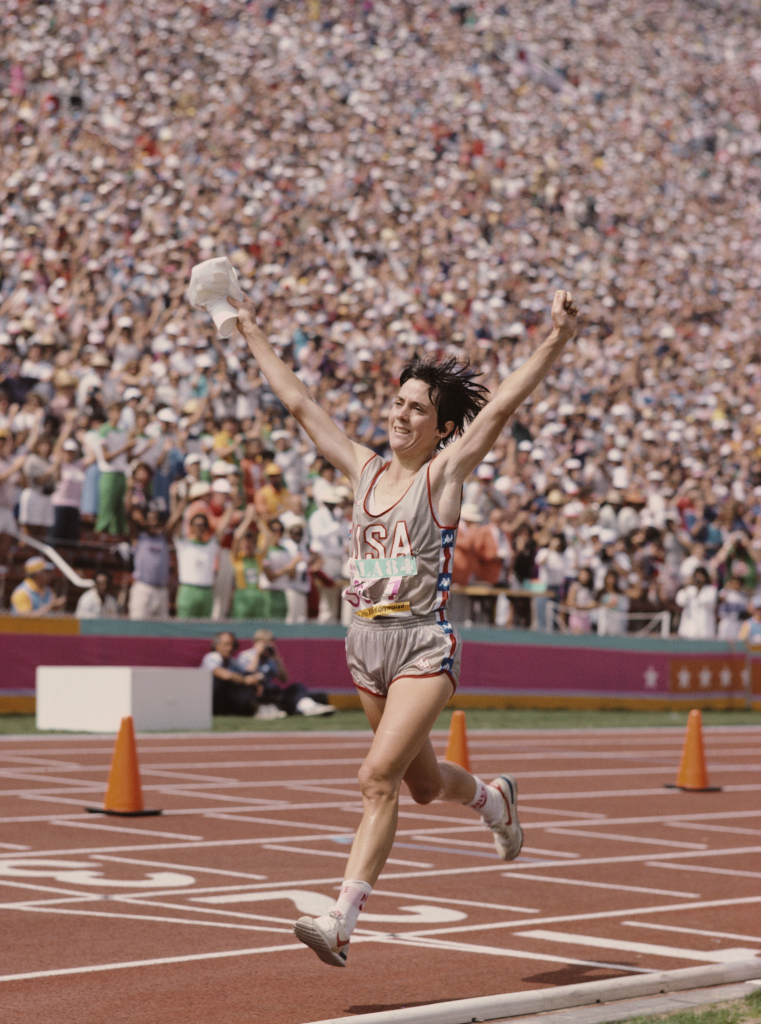 America's Joan Benoit won the gold medal in the first Olympic marathon for women held at Los Angeles 1984 ©Getty Images