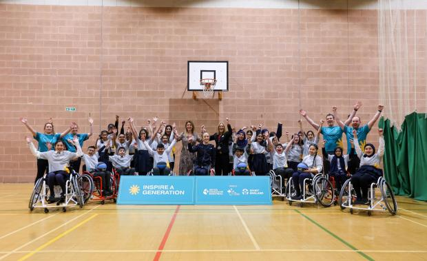 British wheelchair basketball player Siobhan Fitzpatrick, centre, helped launch the new initiative at Bradford Girls Grammar School ©British Wheelchair Basketball