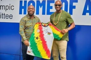Asafa Powell, right, has given his support for Ghana's hosting of the African Para Games ©AfPC