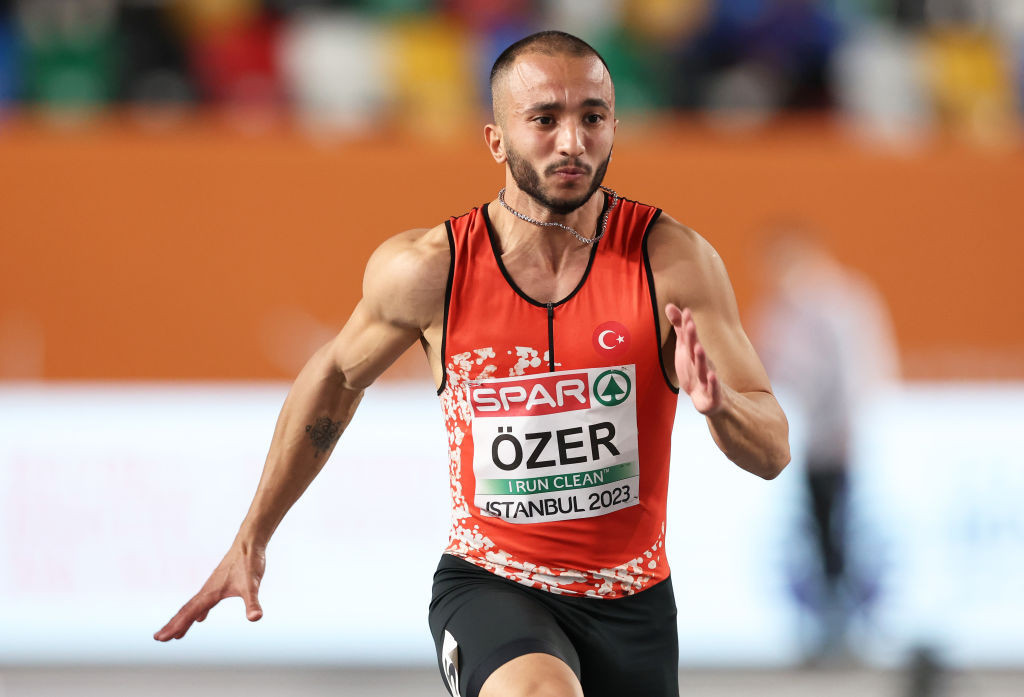 Turkish sprinter Kayhan Ozer, who competed at the recent European Athletics Indoor Championships in Istanbul, spoke of the friend who died in the recent earthquakes ©Getty Images