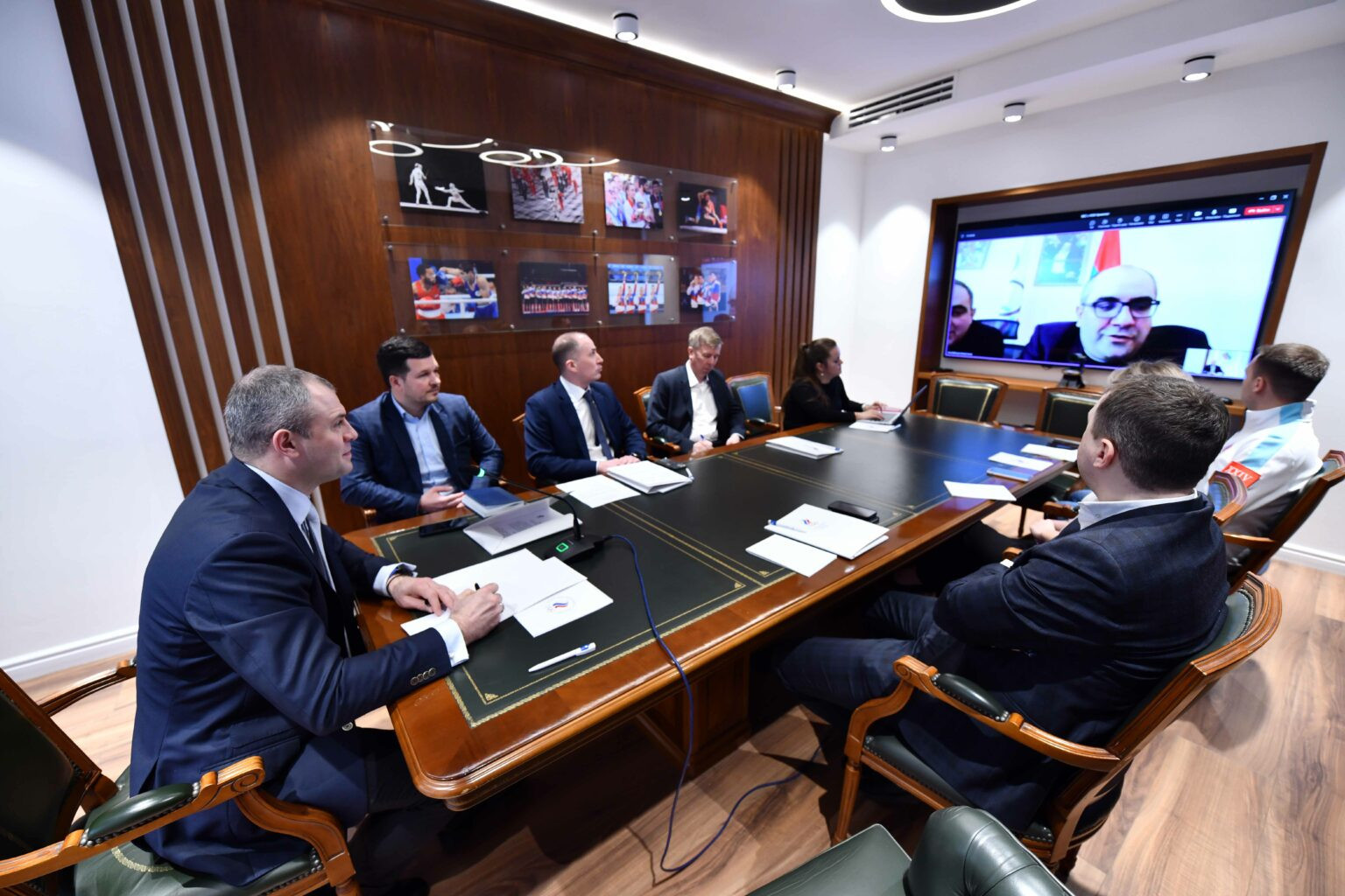 Representatives from the Russian Olympic Committee have met with their counterparts from Armenia, who have pledged their support, despite the invasion of Ukraine ©ROC