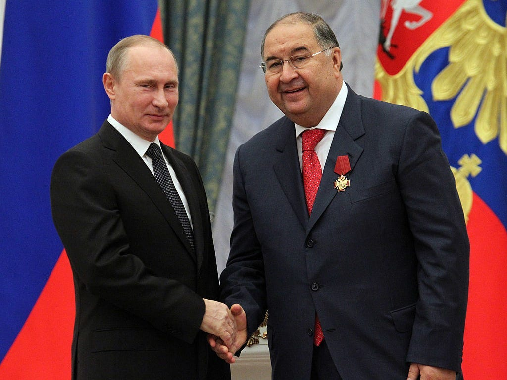 Alisher Usmanov, who led the International Fencing Federation until he stepped down temporarily last year, is close to Russian President Vladimir Putin ©The Kremlin