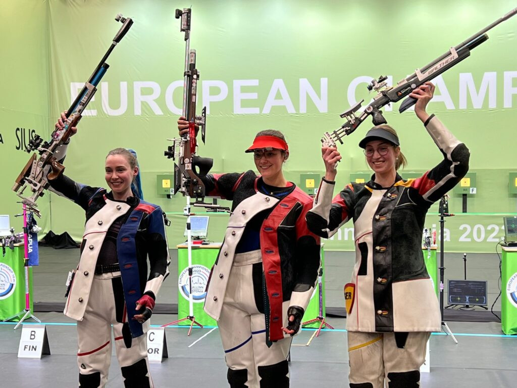 Jeanette Hegg Duestad, centre, was involved in all three of Norway's gold medals in Estonia ©ECH Tallinn 2023