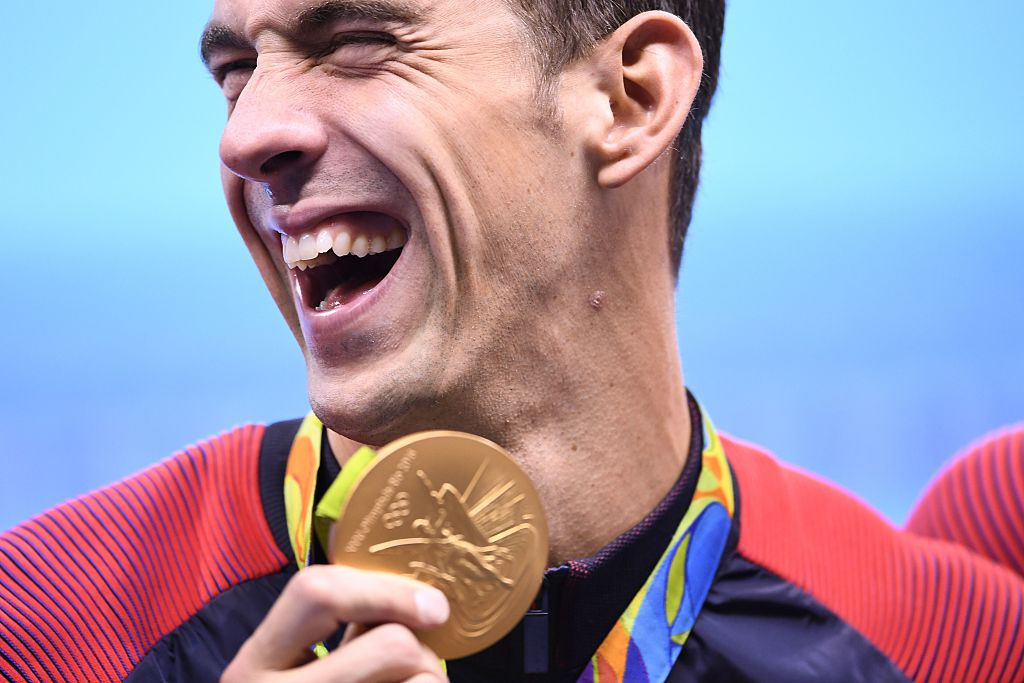 Michael Phelps of the United States, pictured at the Rio 2016 Games with the last of his 23 Olympic golds, is among the latest inductees into the International Swimming Hall of Fame ©Getty Images