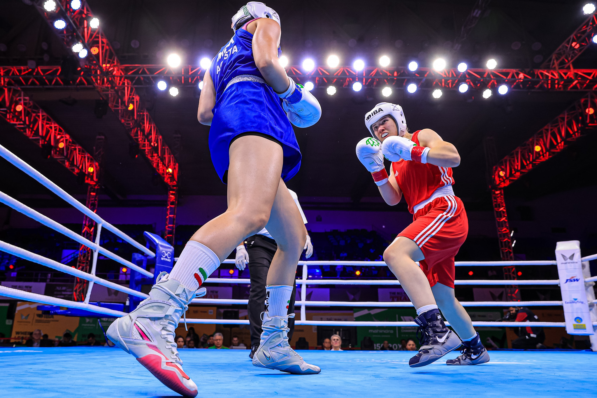 Megan de Cler, right, who is competing under a neutral flag after the Dutch Boxing Federation's withdrawal, lost her last-16 clash ©IBA