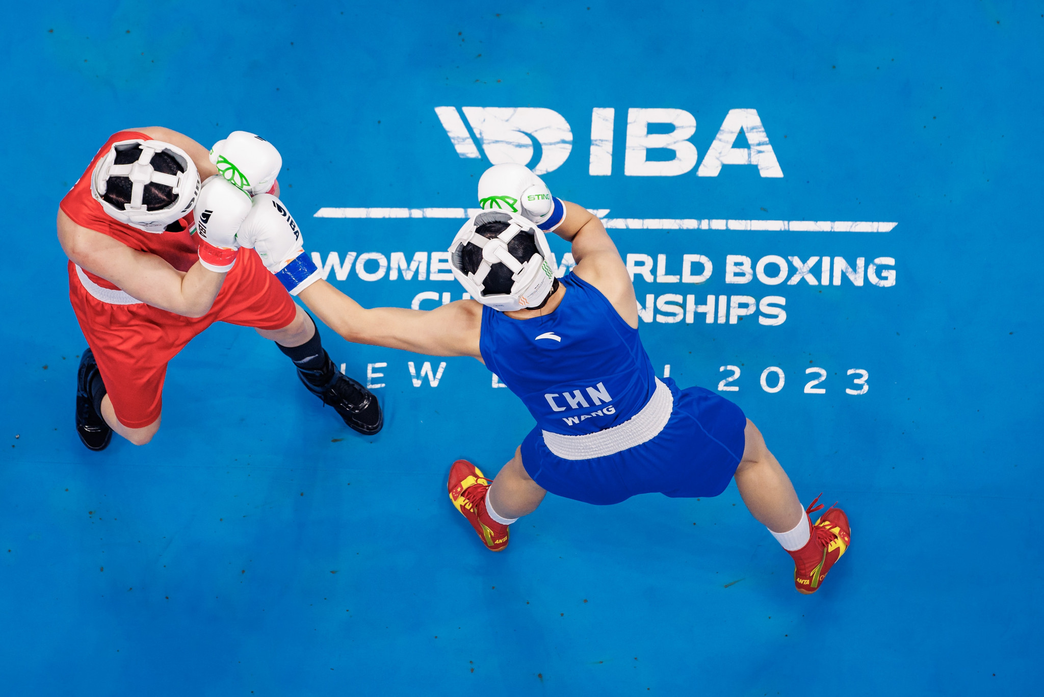 Wang Lina proves too strong for Hungary's Timea Nagy, earning China one of their seven medals ©IBA