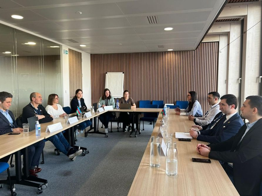 During a visit to the Paris 2024 headquarters the President of the Azerbaijan National Paralympic Committee outlined his ambitions for next year ©ANPC