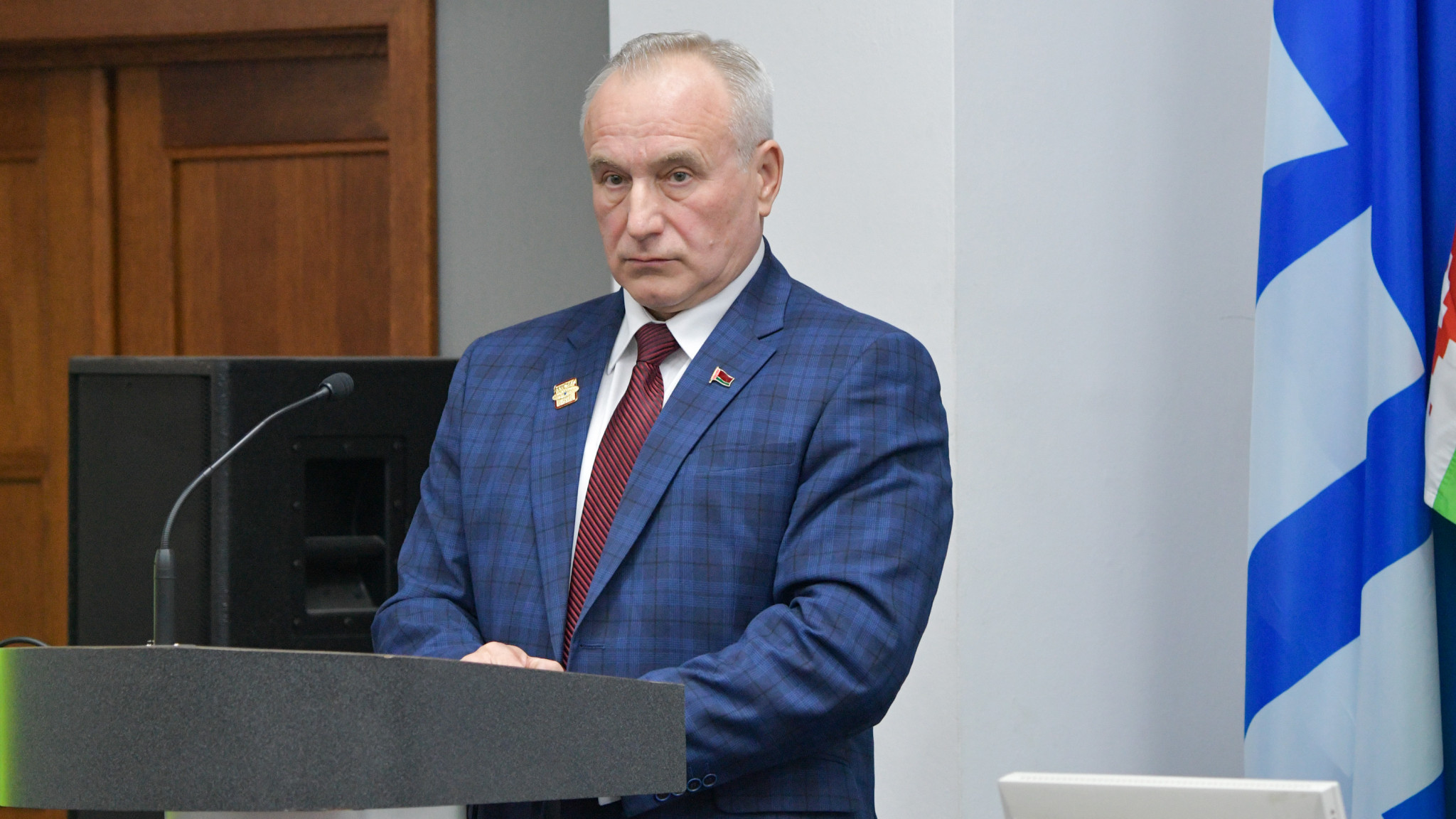Former weightlifter Nikolai Sherstnev has been elected President of the Football Federation of Belarus after incumbent Vladimir Bazanov withdrew ©AFBB