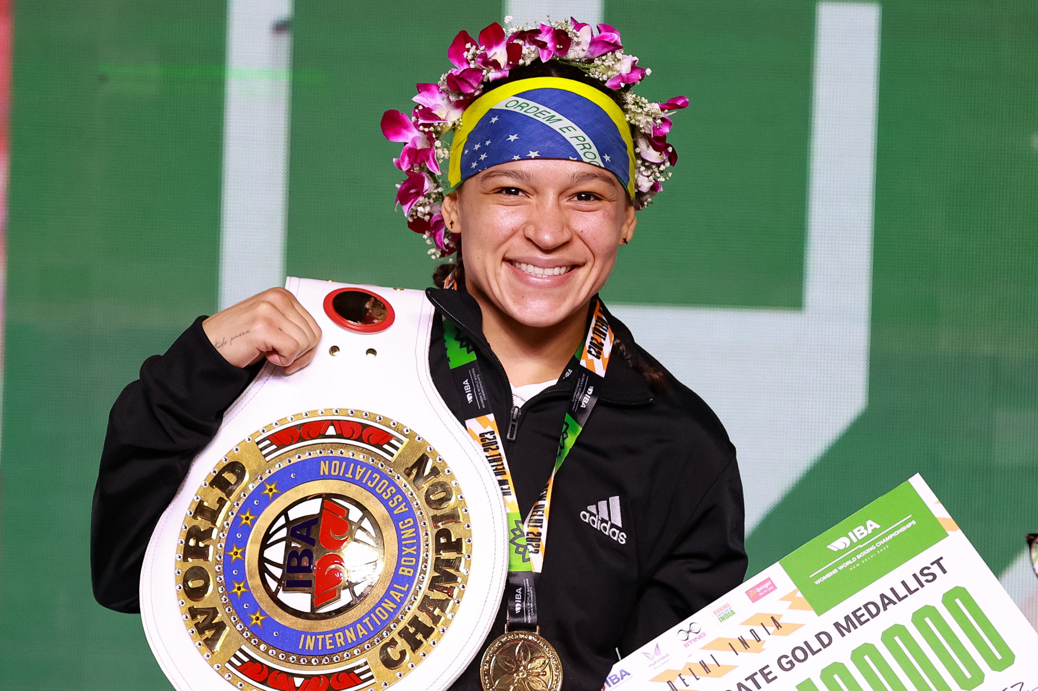 Olympic silver medallist Beatriz Ferreira outclassed Colombia's Angie Paola Valdés as she won the lightweight title by unanimous decision ©IBA