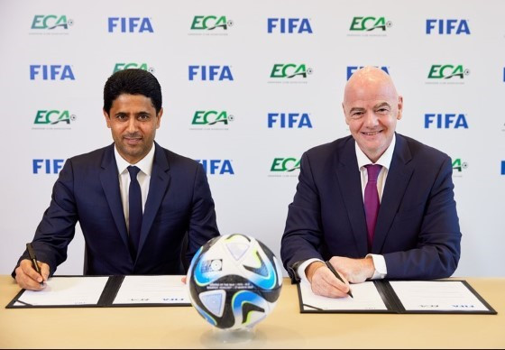 ECA chairman Nasser Al-Khelaifi, left, signed an MoU with FIFA President Gianni Infantino during the ECA's General Assembly ©FIFA
