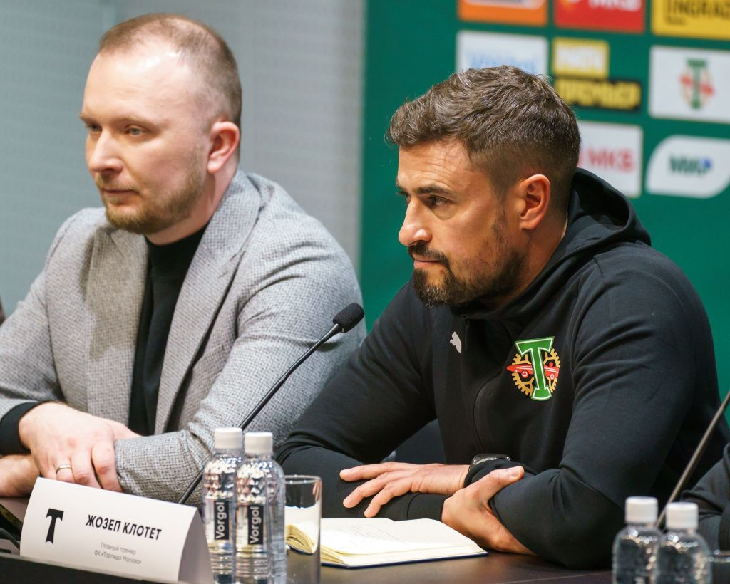 Torpedo Moscow President Yaroslav Savin, right, has claimed that politics were not discussed with Pep Clotet, right, before he accepted the job as the club's new coach ©Torpedo Moscow