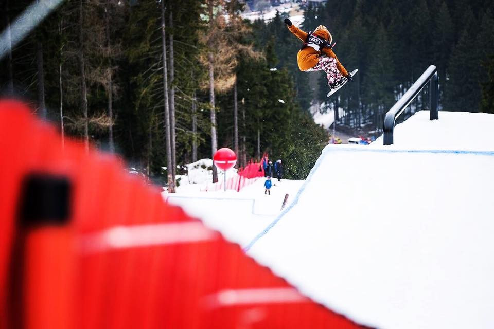 France’s Chloe Sillieres beat defending champion Nora Healey to the women’s slopestyle gold medal on the opening day of the FIS Snowboard Junior World Championships in Seiser Alm, Italy ©Facebook
