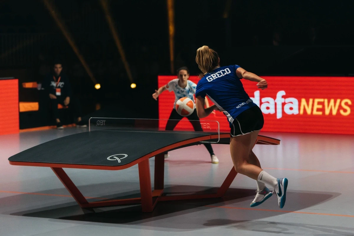 Anna Izcak, at the back, has won the women's singles in two consectutive events on the Teqball Tour ©FITEQ