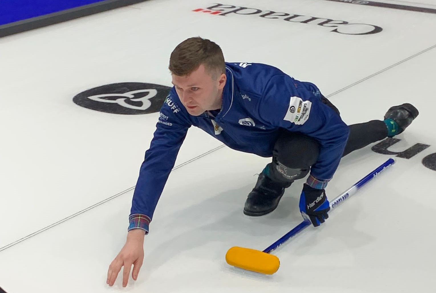 Scotland start campaign with win over Italy at Men's Curling Championships