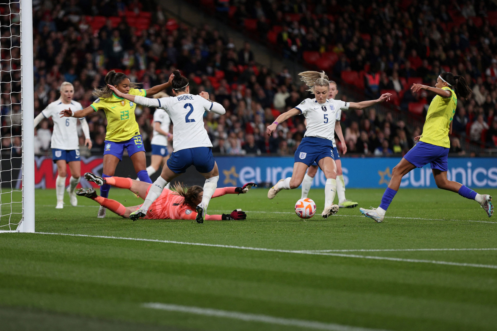Andressa, right, forced the game to a penalty shoot-out as she capitalised on Mary Earps' mistake to equalise late on ©Getty Images