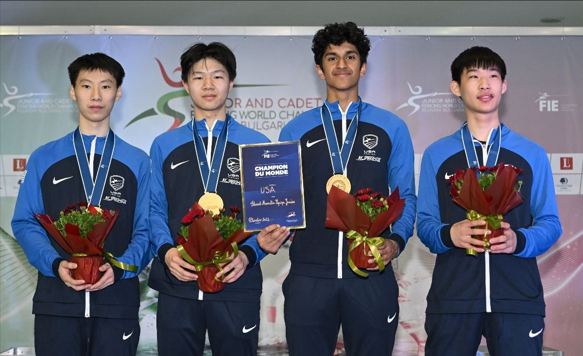 The US triumphed in the men's junior team foil event, as well as the women's team competition with the same weapon ©FIE